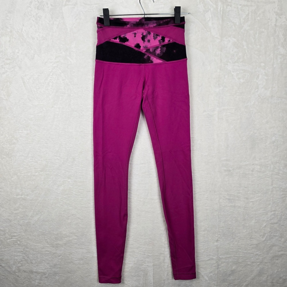Lululemon Reversible Leggings Magenta Pink Black Abstract Print size 6